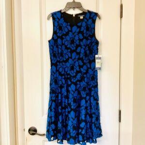 Tommy Hilfiger 🎁 Dress with Black NWT SIZE 4 Classic Retail $139